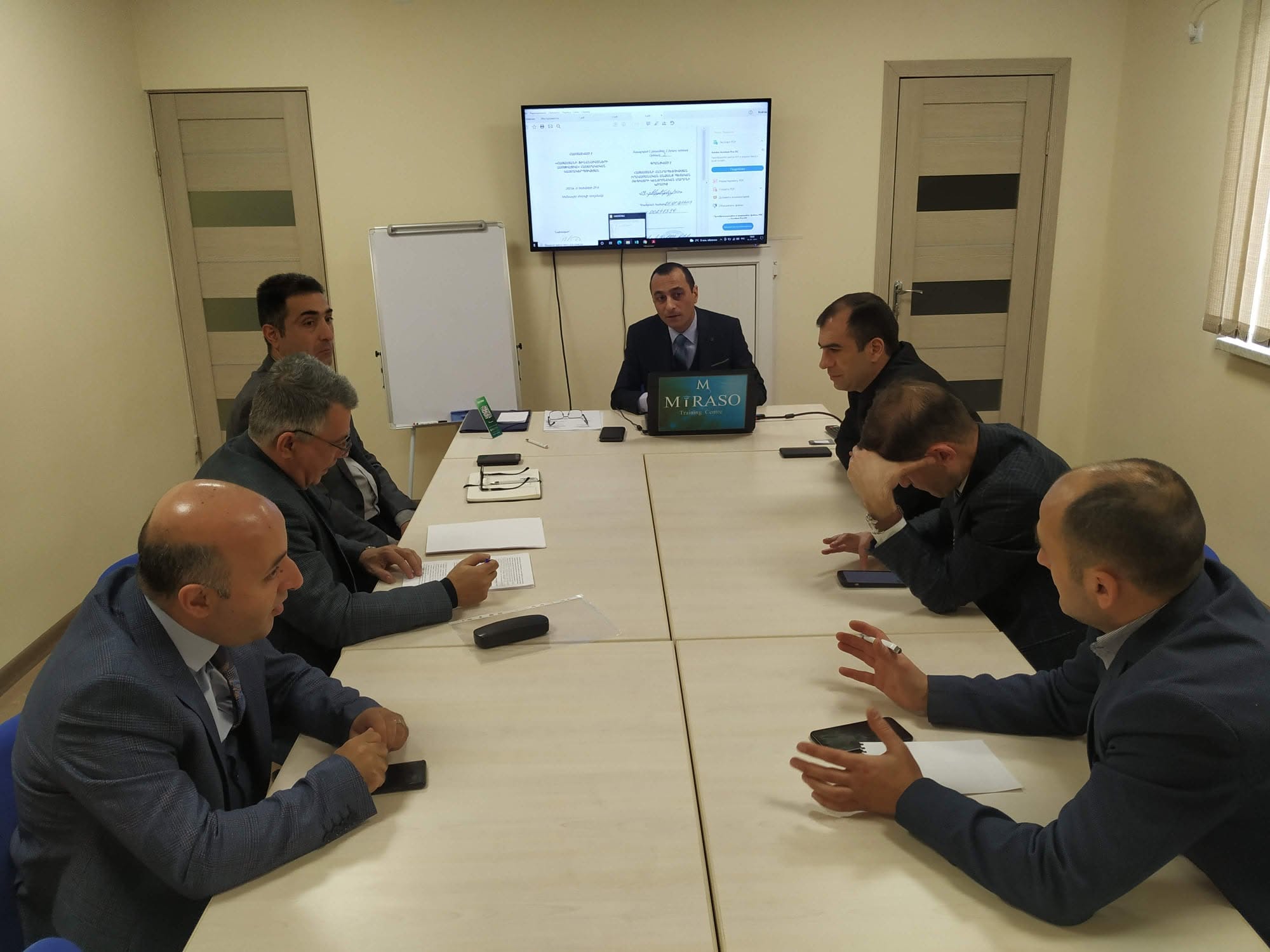 ԱՍՈՑԻԱՑԻԱՅԻ ԽՈՐՀՐԴԻ ԿԱԶՄԻ ՀԱՍՏԱՏՈՒՄ