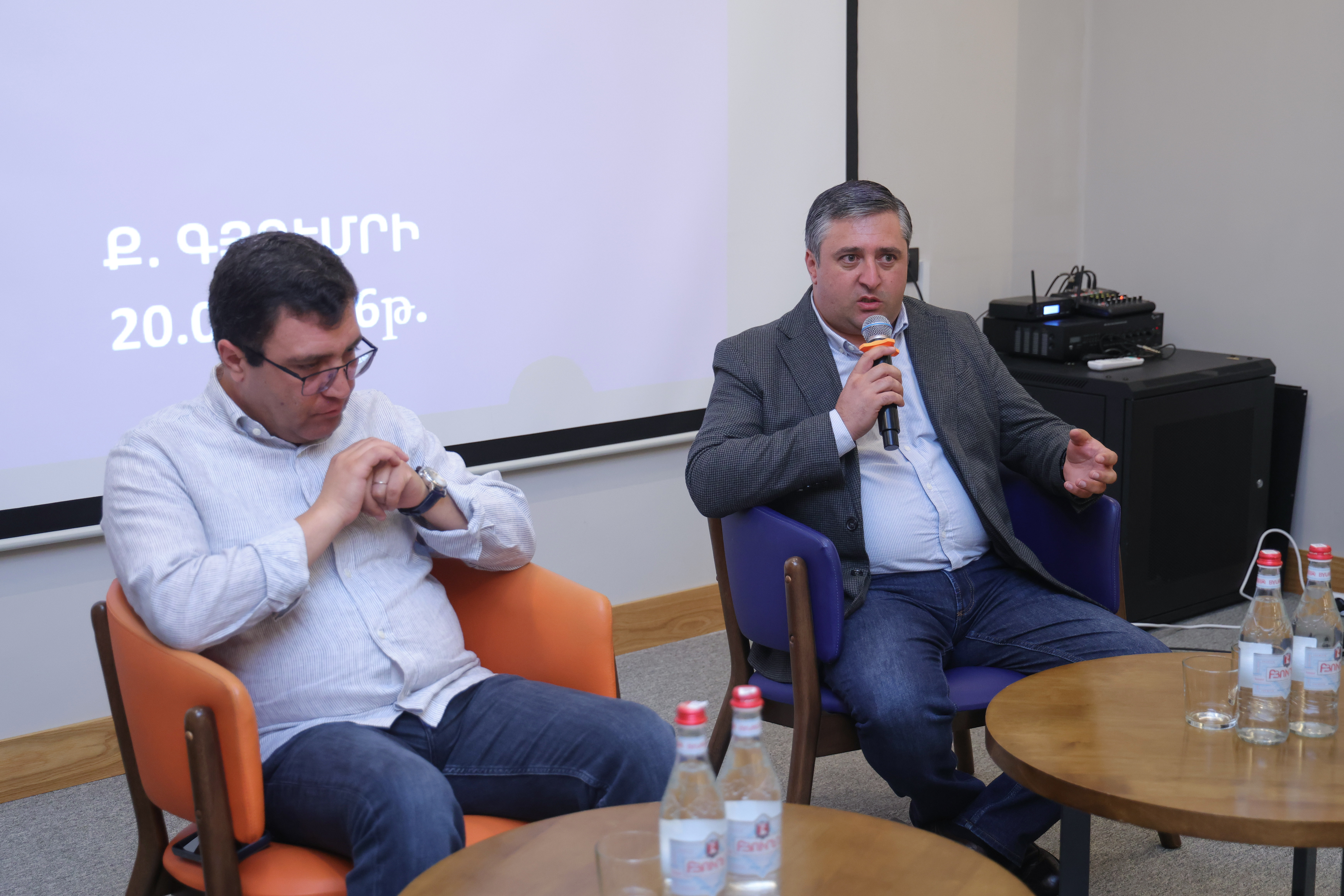 ԳՅՈՒՄՐԻ ՔԱՂԱՔՈՒՄ ԱՍՈՑԻԱՑԻԱՆ ԿԱԶՄԱԿԵՐՊԵՑ ԵՐԿՈՒ ՊԱՆԵԼԱՅԻՆ ՔՆՆԱՐԿՈՒՄ