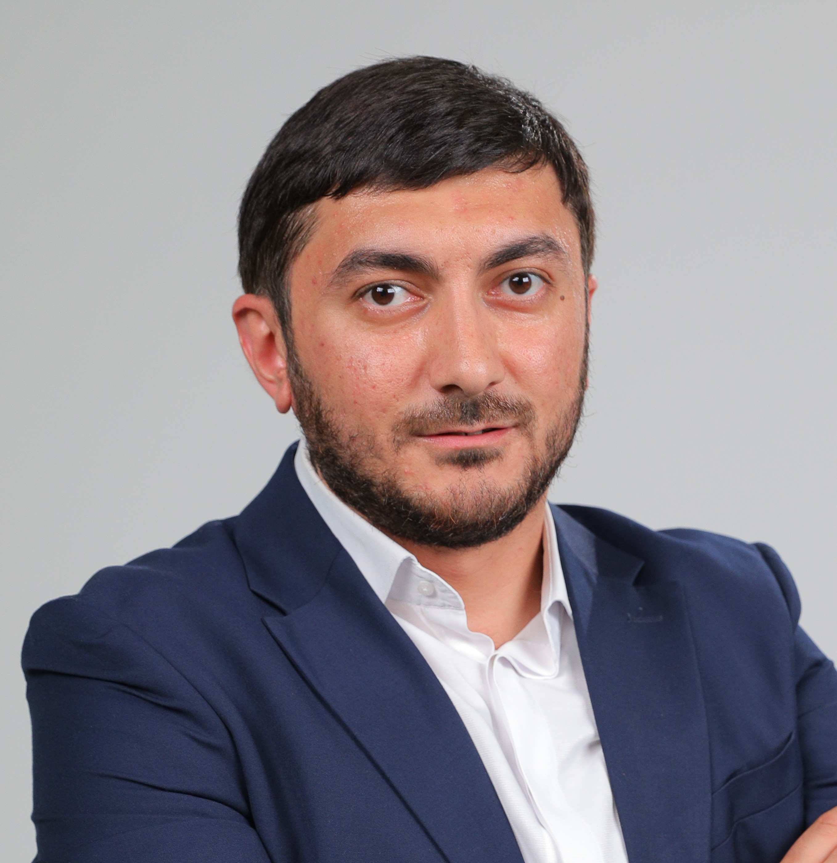 ՆԱՐԵԿ ՀԱՐՈՒԹՅՈՒՆՅԱՆ