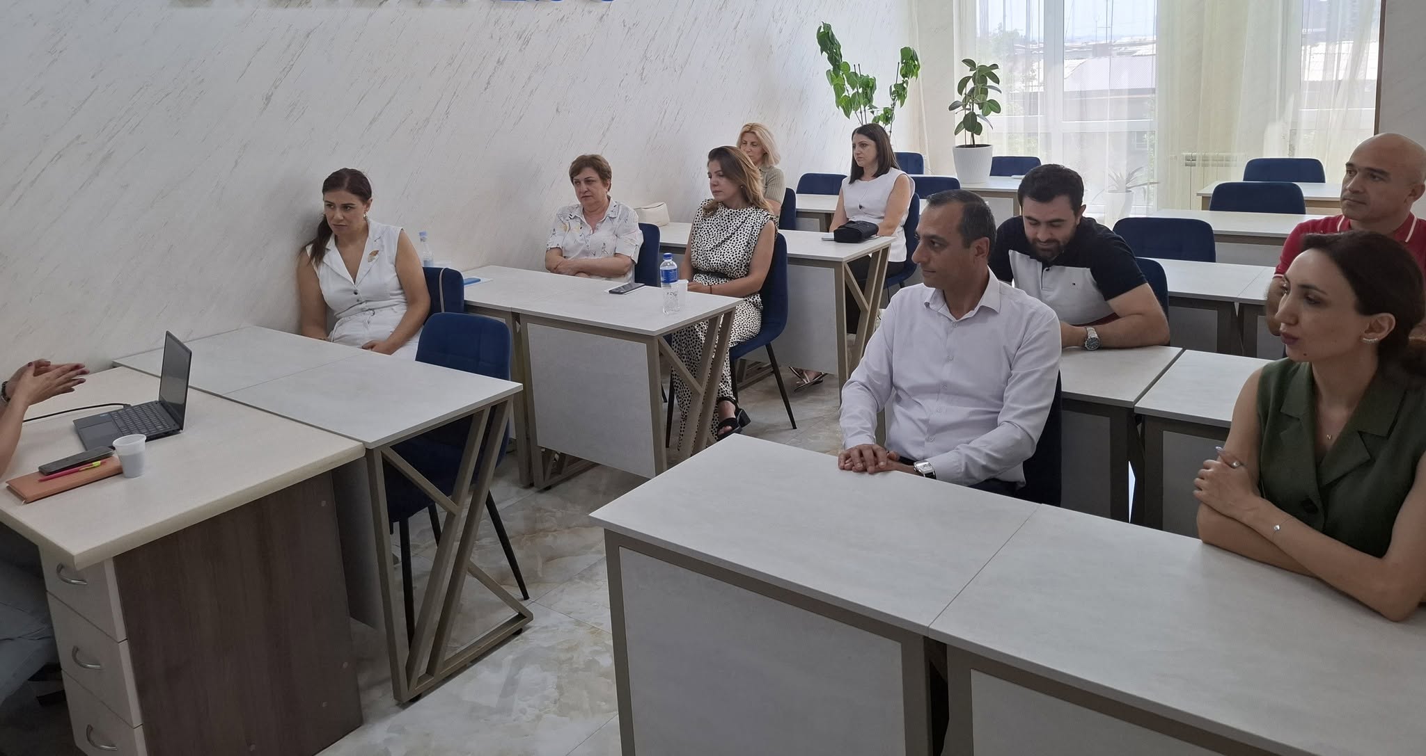 ԿՈՐՊՈՐԱՏԻՎ ԿԱՌԱՎԱՐՄԱՆ ԱՌԱՆՁՆԱՀԱՏԿՈՒԹՅՈՒՆՆԵՐԸ - ՍԵՄԻՆԱՐ-ՔՆՆԱՐԿՈՒՄ