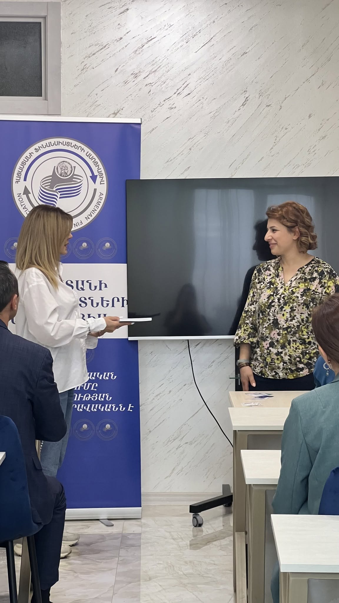 ԳՈՐԾԱՐԱՐ ԷԹԻԿԱՆ ԵՎ ԴՐԱ ԿԱՐԵՎՈՐՈՒԹՅՈՒՆԸ ԹԵՄԱՅՈՎ ՍԵՄԻՆԱՐ-ՔՆՆԱՐԿՈՒՄ