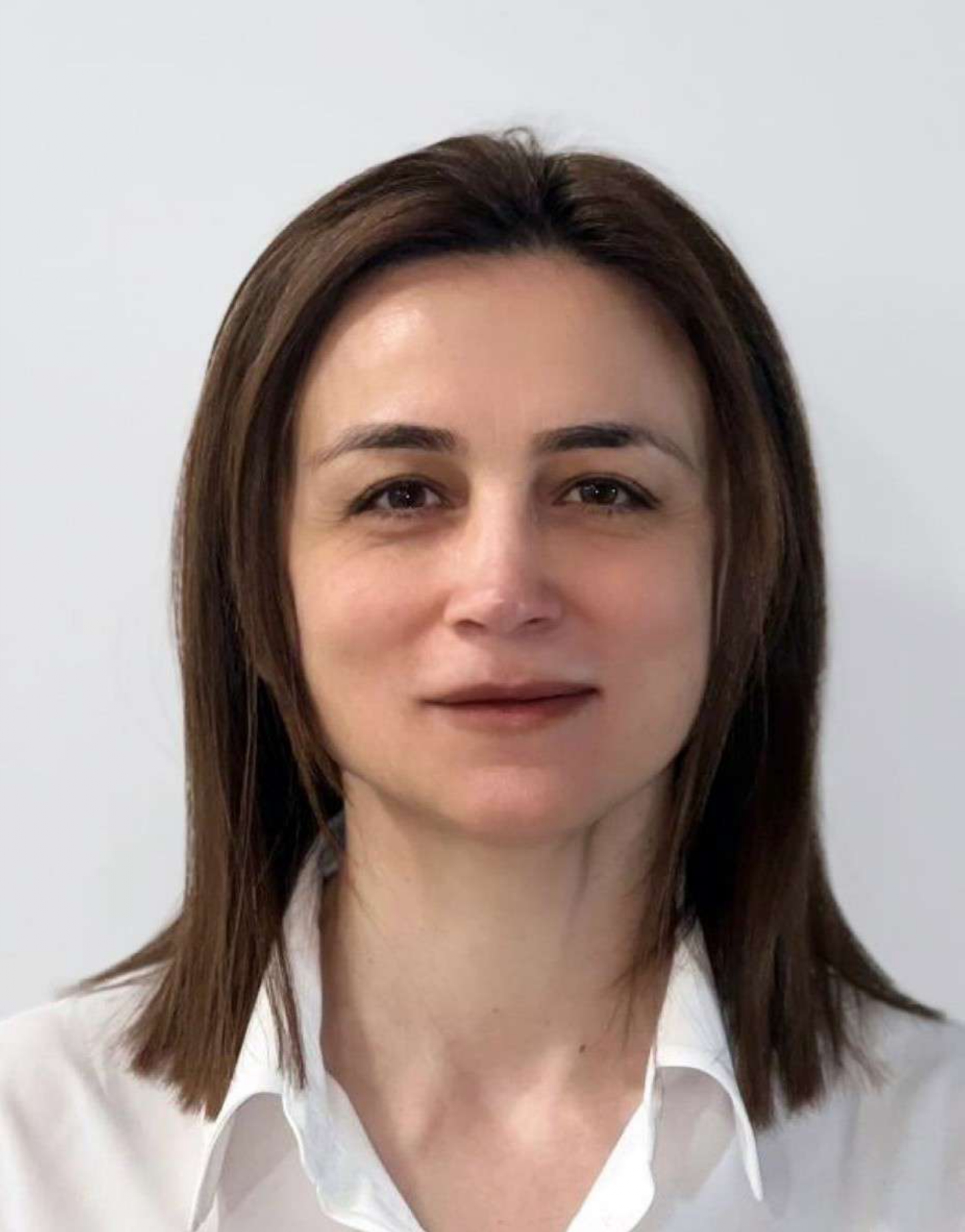 ԱՆՆԻ ԱՎԵՏԻՍՅԱՆ