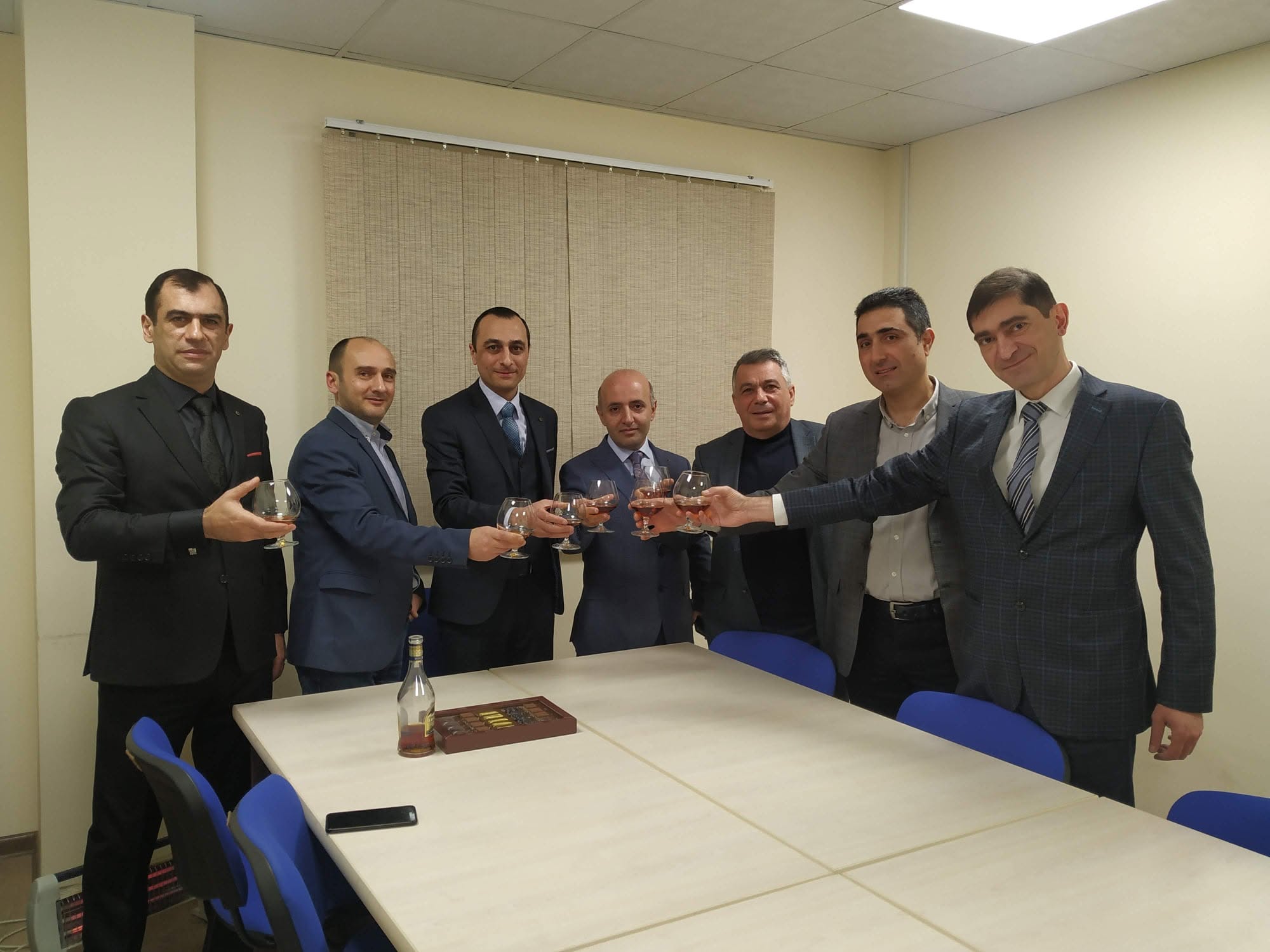 ԱՍՈՑԻԱՑԻԱՅԻ ԽՈՐՀՐԴԻ ԿԱԶՄԻ ՀԱՍՏԱՏՈՒՄ