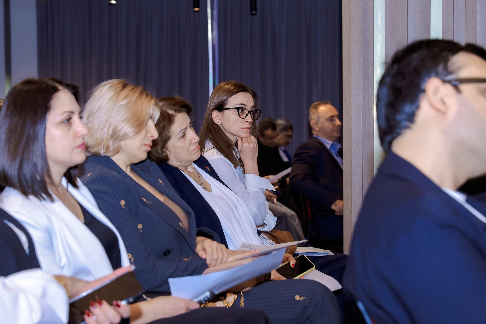 ՀԱՄԱԳՈՐԾԱԿՑՈՒԹՅԱՆ ՀՈՒՇԱԳՐԻ ՍՏՈՐԱԳՐՈՒՄ ՀՀ ԼԻԶԻՆԳԱՏՈՒՆԵՐԻ ԱՍՈՑԻԱՑԻԱՅԻ ՀԵՏ