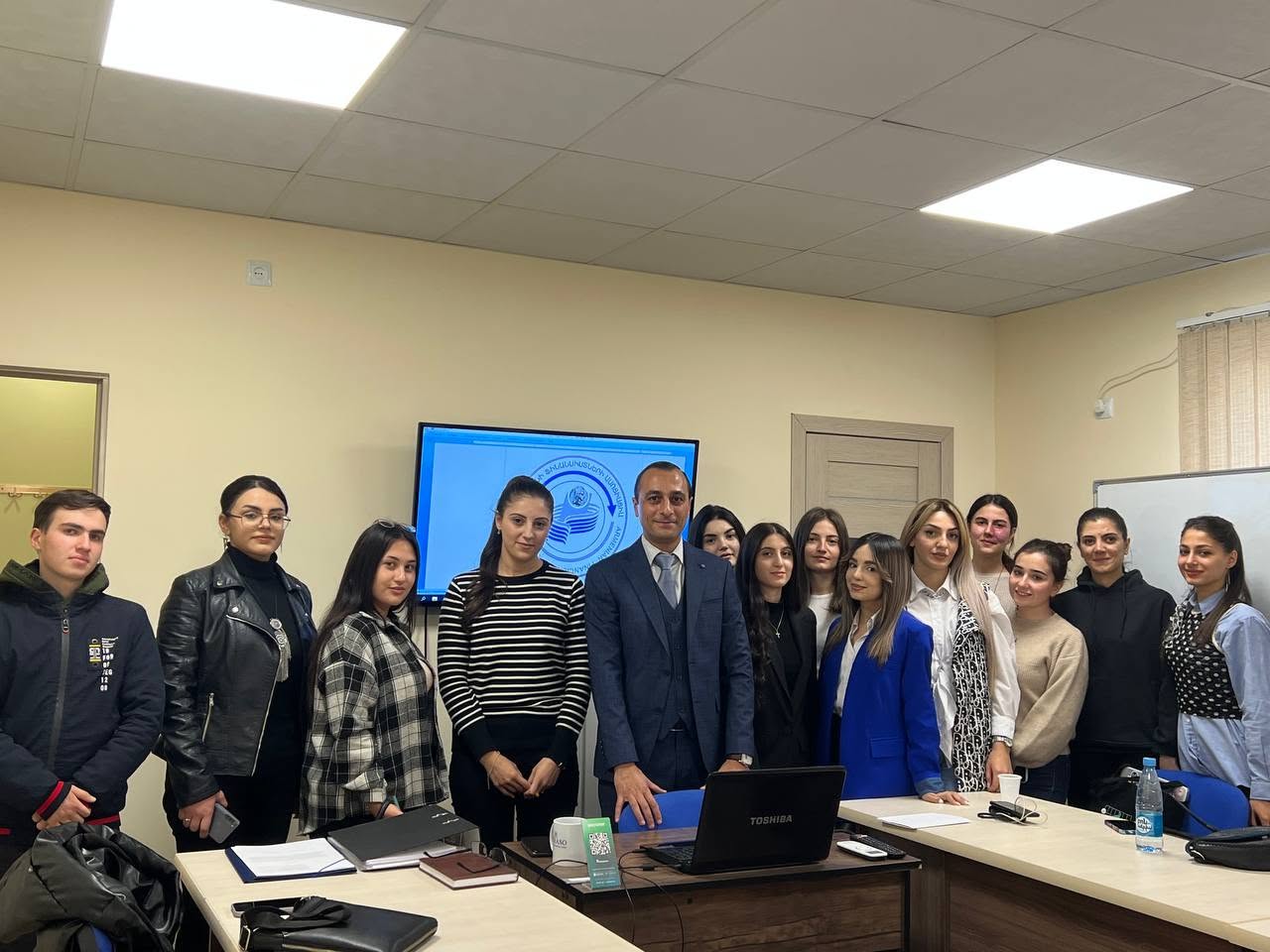 ԿԱՄԱՎՈՐՆԵՐԻ ՆԵՐԳՐԱՎՈՒՄ ԱՍՈՑԻԱՑԻԱՅԻ ԱՇԽԱՏԱՆՔՆԵՐՈՒՄ