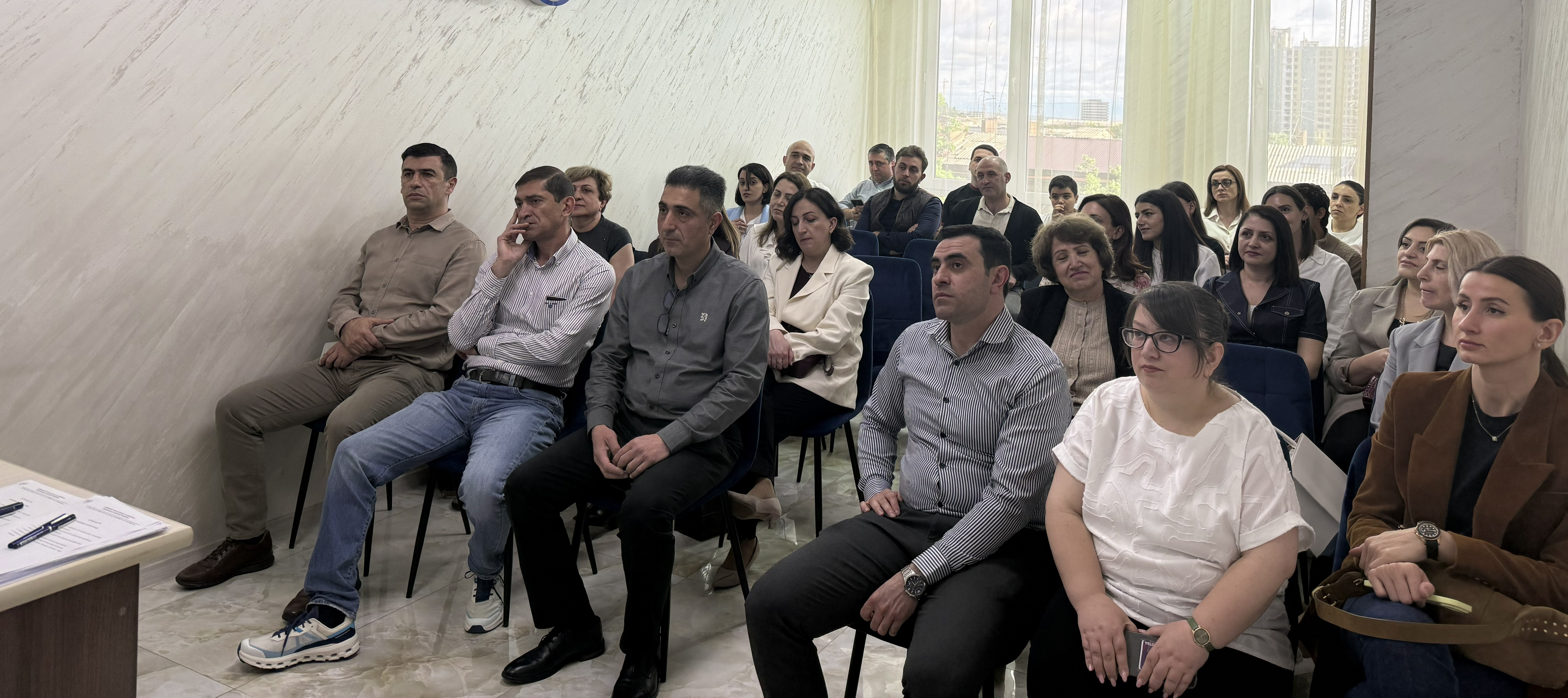 ԿԱՌԱՎԱՐՈՒՄ ԵՎ ԱՐԴՅՈՒՆԱՎԵՏՈՒԹՅՈՒՆ ԹԵՄԱՅՈՎ ՍԵՄԻՆԱՐ-ՔՆՆԱՐԿՈՒՄ