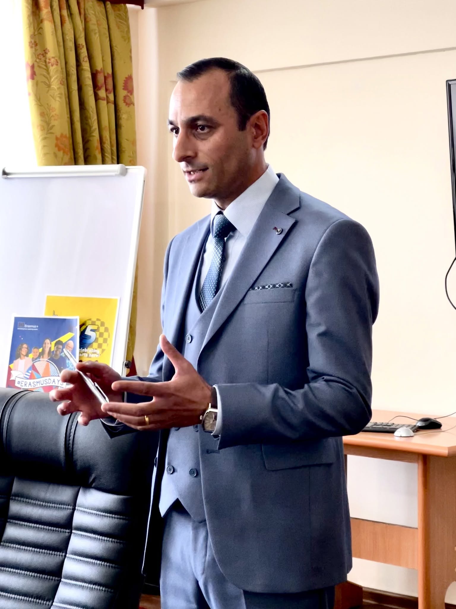 ՀԱՆԴԻՊՈՒՄ ՀԱՅԱՍՏԱՆԻ ԵՎՐՈՊԱԿԱՆ ՀԱՄԱԼՍԱՐԱՆԻ ՈՒՍԱՆՈՂՆԵՐԻ ՀԵՏ